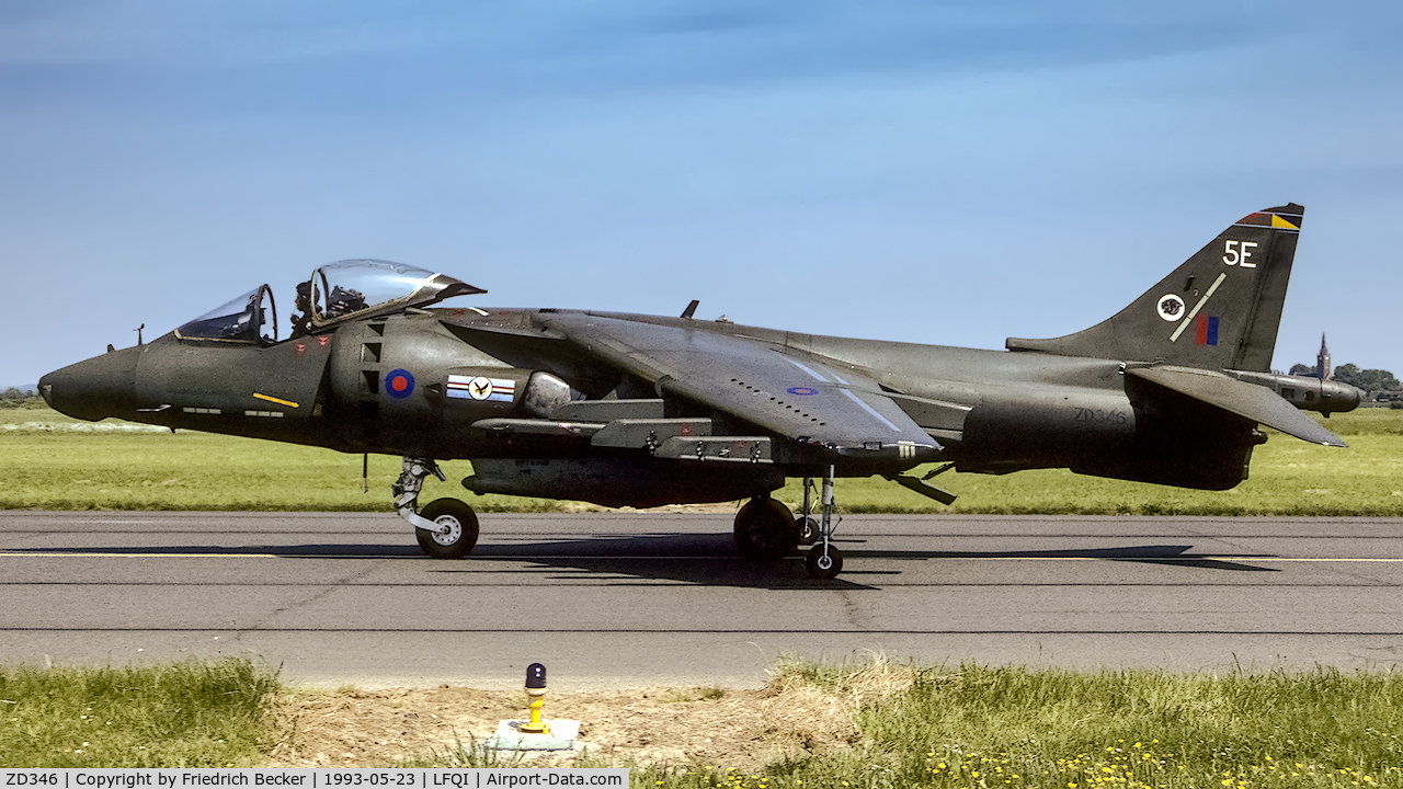 ZD346, 1988 British Aerospace Harrier GR.5 C/N P13, taxying to the active at Cambrai