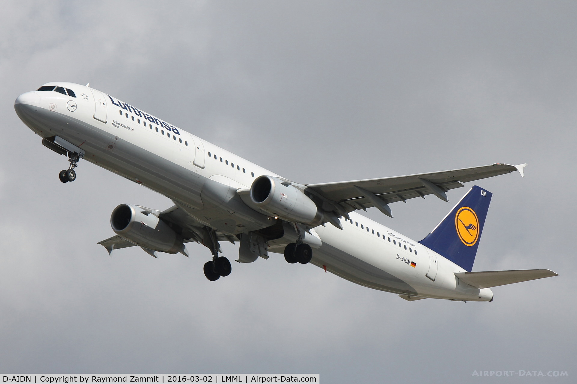 D-AIDN, 2011 Airbus A321-231 C/N 4976, A321 D-AIDN Lufthansa