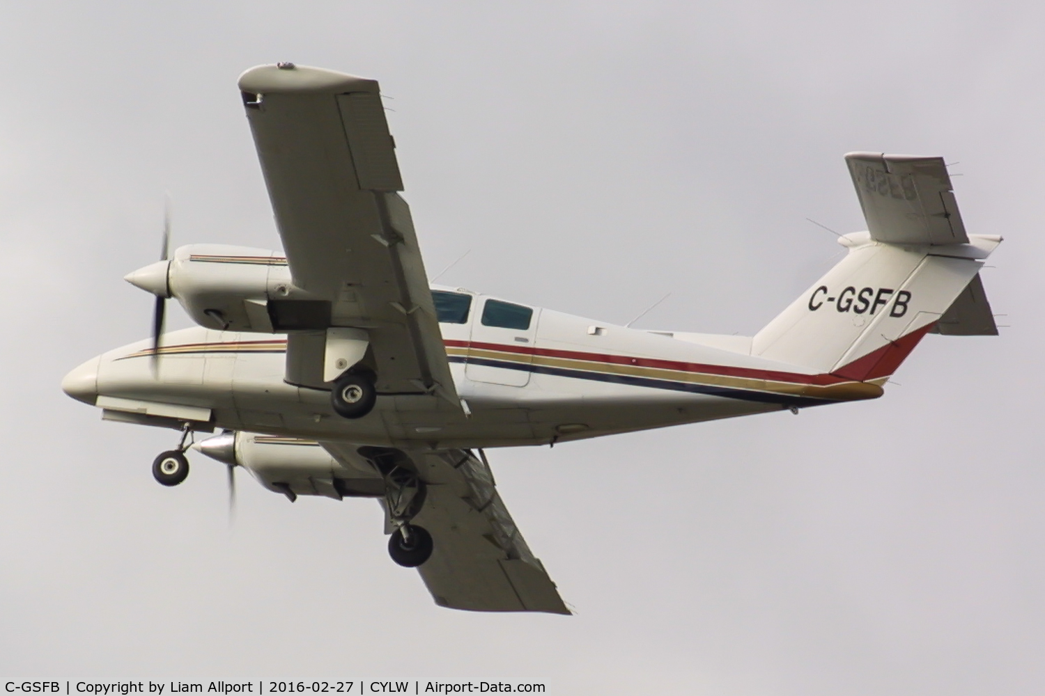 C-GSFB, 1979 Beech 76 Duchess C/N ME-137, Going around!