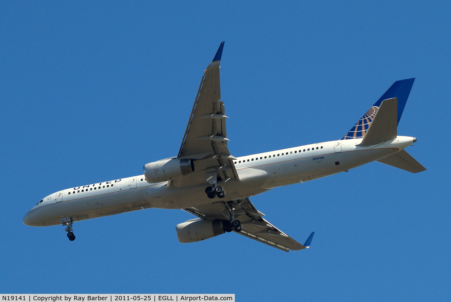 N19141, 2000 Boeing 757-224 C/N 30354, N19141   Boeing 757-224 [30354] (United Airlines) Home~G 25/05/2011. On approach 27R.