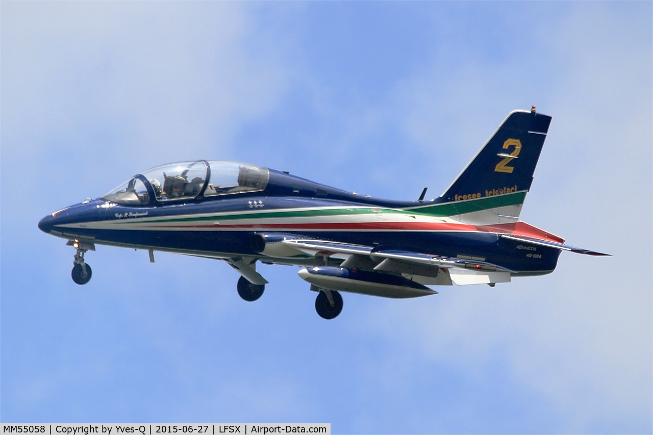 MM55058, Aermacchi MB-339PAN C/N 6852/190/AA087, Italian Air Force Aermacchi MB-339PAN, N°2 of Frecce Tricolori Aerobatic Team 2015, Luxeuil-Saint Sauveur Air Base 116 (LFSX) Open day 2015
