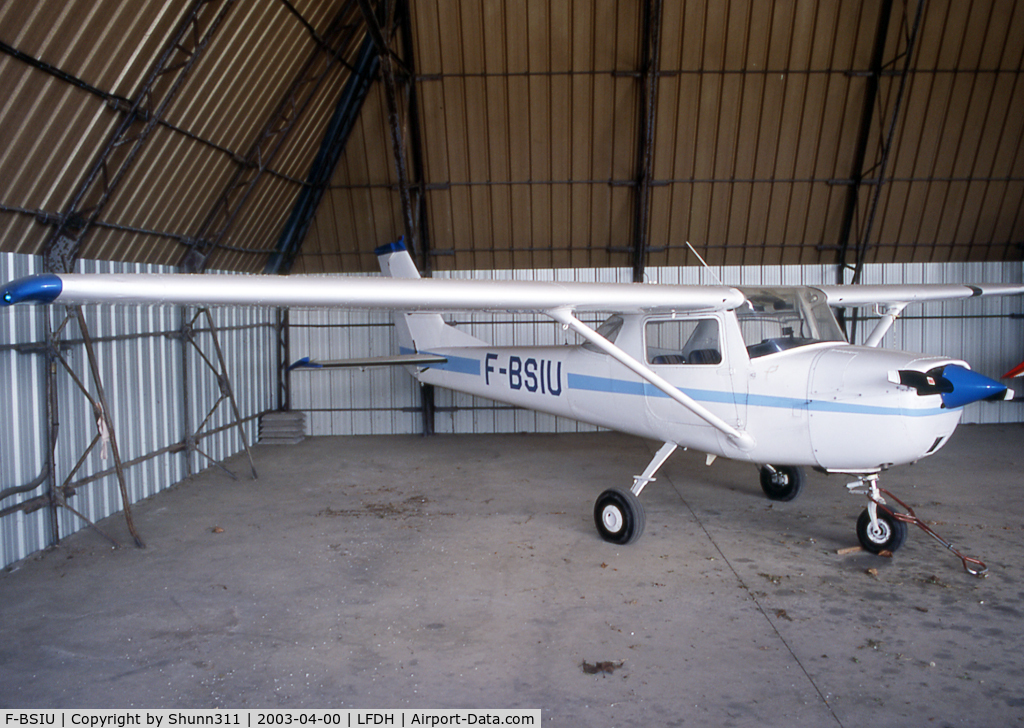 F-BSIU, Reims F150K C/N 0655, Hangared at the Airclub...