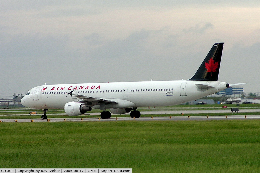 C-GIUE, 2001 Airbus A321-211 C/N 1632, Airbus A321-211 [1632] (Air Canada) Montreal-Dorval~C 17/06/2005