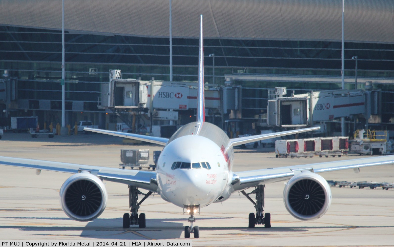 PT-MUJ, 2013 Boeing 777-32W/ER C/N 40588, TAM 777-300