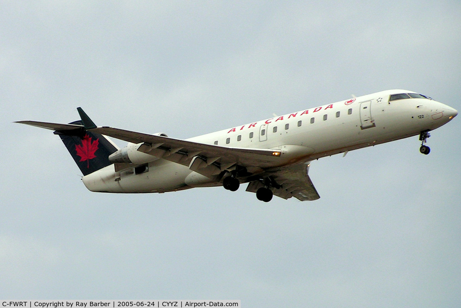 C-FWRT, 1996 Canadair CRJ-100ER (CL-600-2B19) C/N 7118, Canadair CRJ-100ER [7118] (Air Canada) Toronto-Pearson International~C 24/06/2005