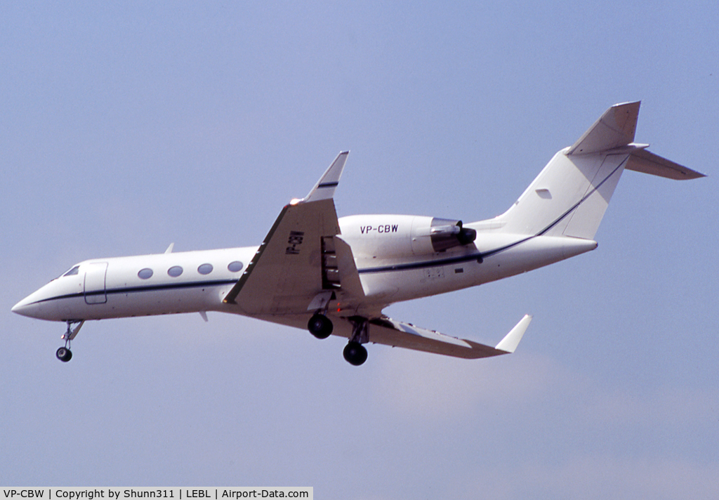 VP-CBW, 1989 Gulfstream Aerospace G-IV C/N 1096, Landing rwy 25