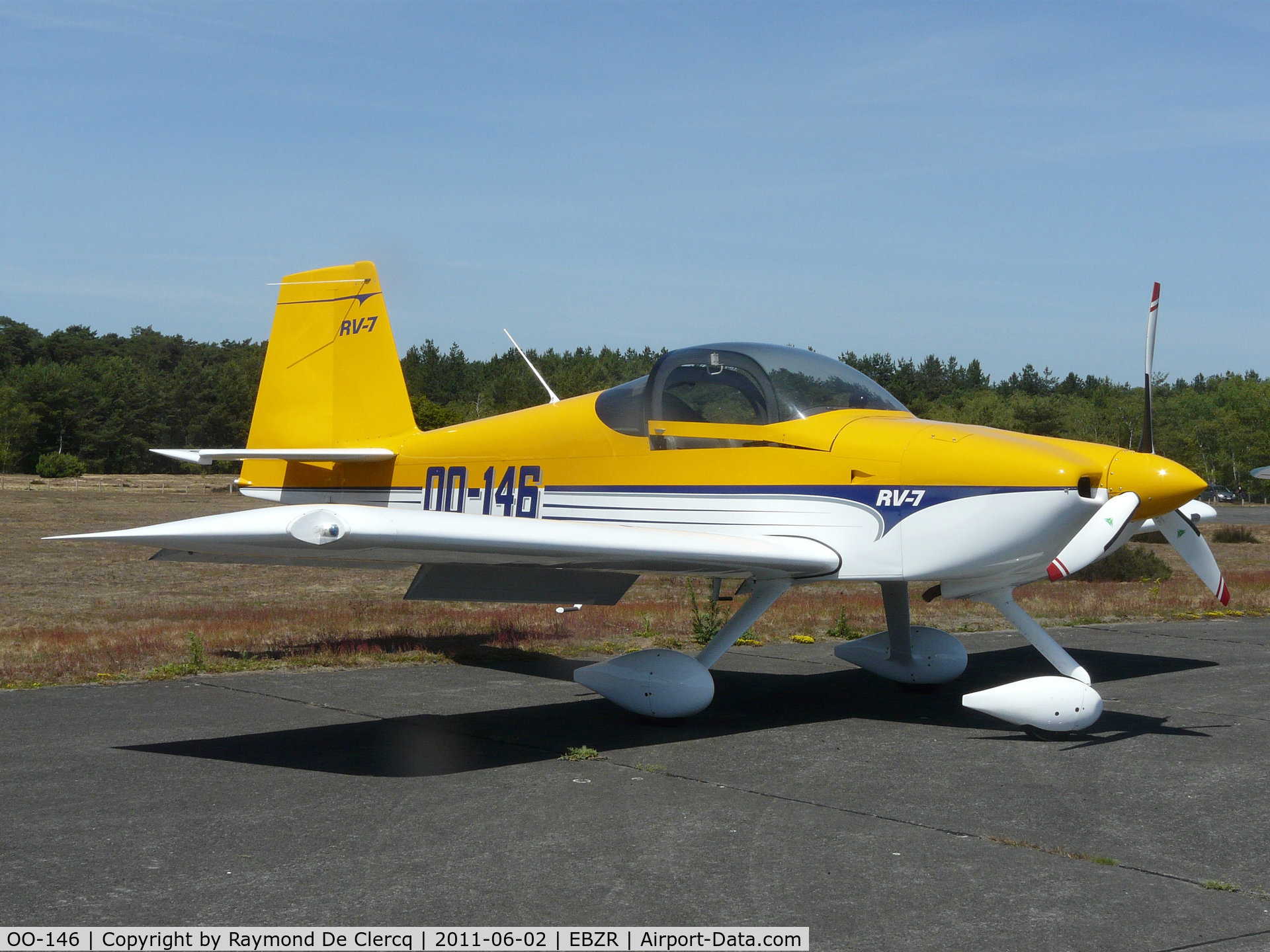 OO-146, 2007 Vans RV-7 C/N 71932, Chipmeet at Zoersel in 2011.