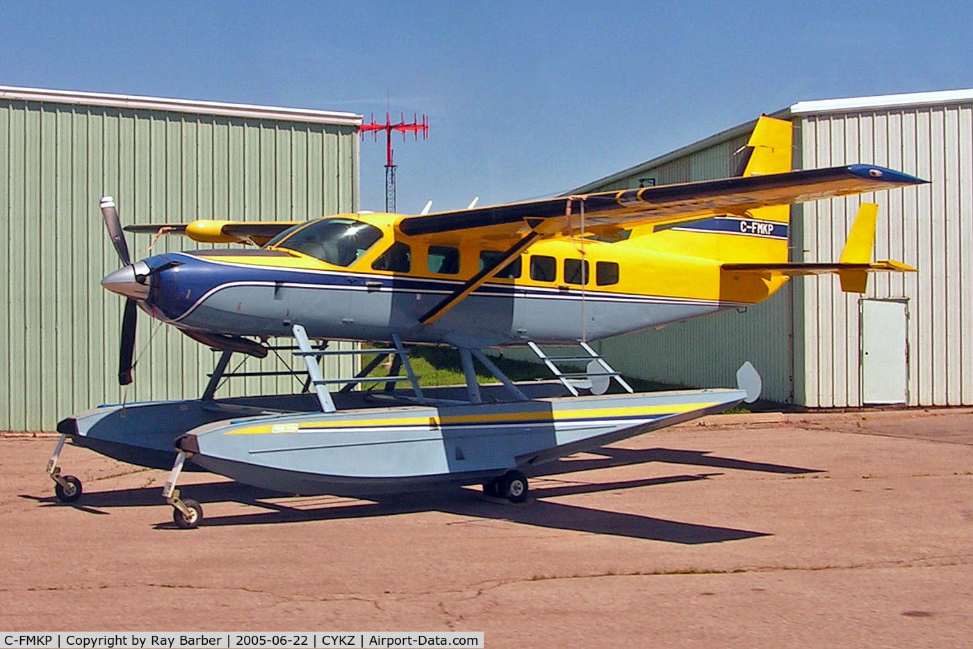 C-FMKP, 1990 Cessna 208 Caravan I C/N 208-00189, Cessna 208 Caravan [208-00189] Toronto-Buttonville~C 22/06/2005