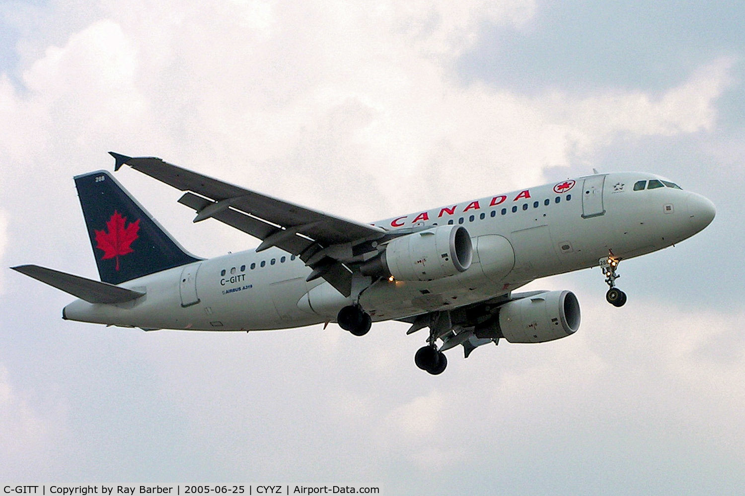 C-GITT, 2001 Airbus A319-112 C/N 1630, Airbus A319-112 [1630] (Air Canada) Toronto-Pearson International~C 24/06/2005
