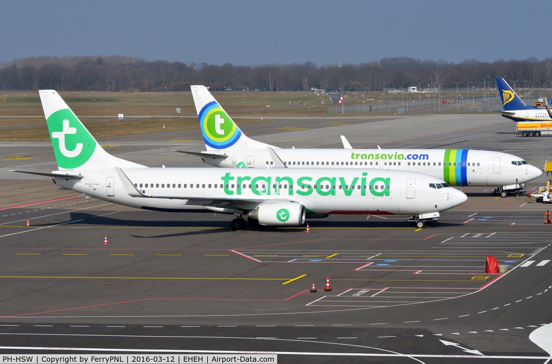 PH-HSW, 2009 Boeing 737-8K2 C/N 37160, Transavia in old and new c/s
