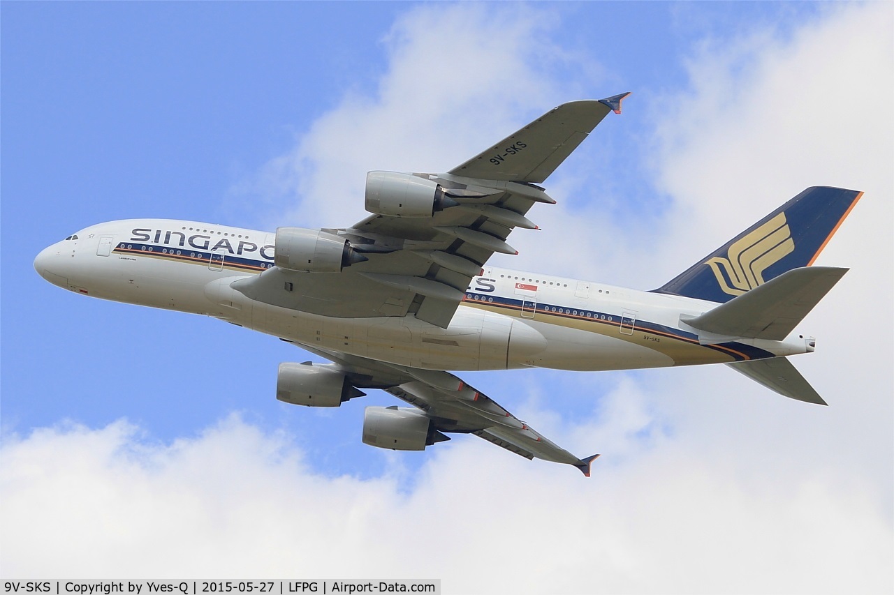 9V-SKS, 2012 Airbus A380-841 C/N 085, Airbus A380-841, Take off Rwy 27L, Roissy Charles De Gaulle Airport (LFPG-CDG)