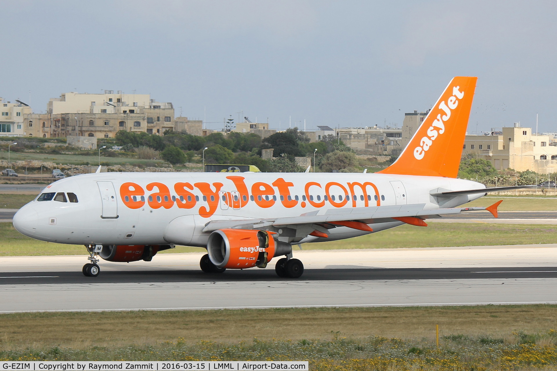 G-EZIM, 2005 Airbus A319-111 C/N 2495, A319 G-EZIM Easyjet