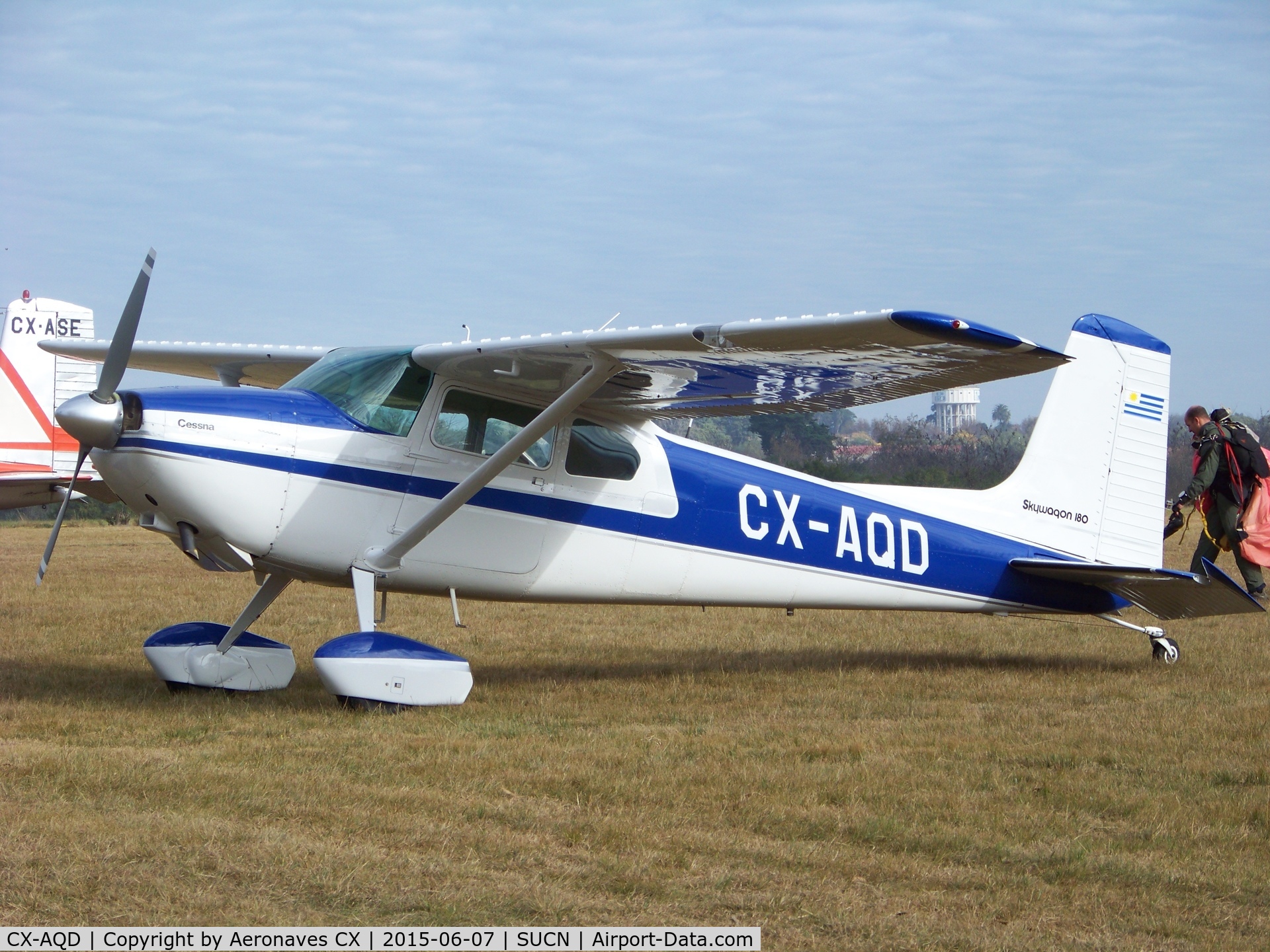 CX-AQD, Cessna 180 C/N 32189, En Festival SUCN 2015