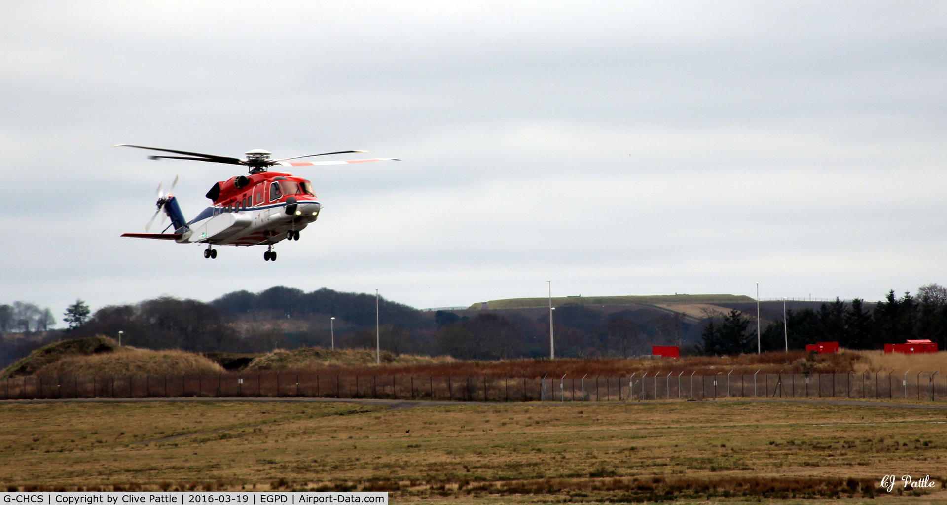 G-CHCS, 2010 Sikorsky S-92A C/N 920125, Long approach to land at Aberdeen EGPD