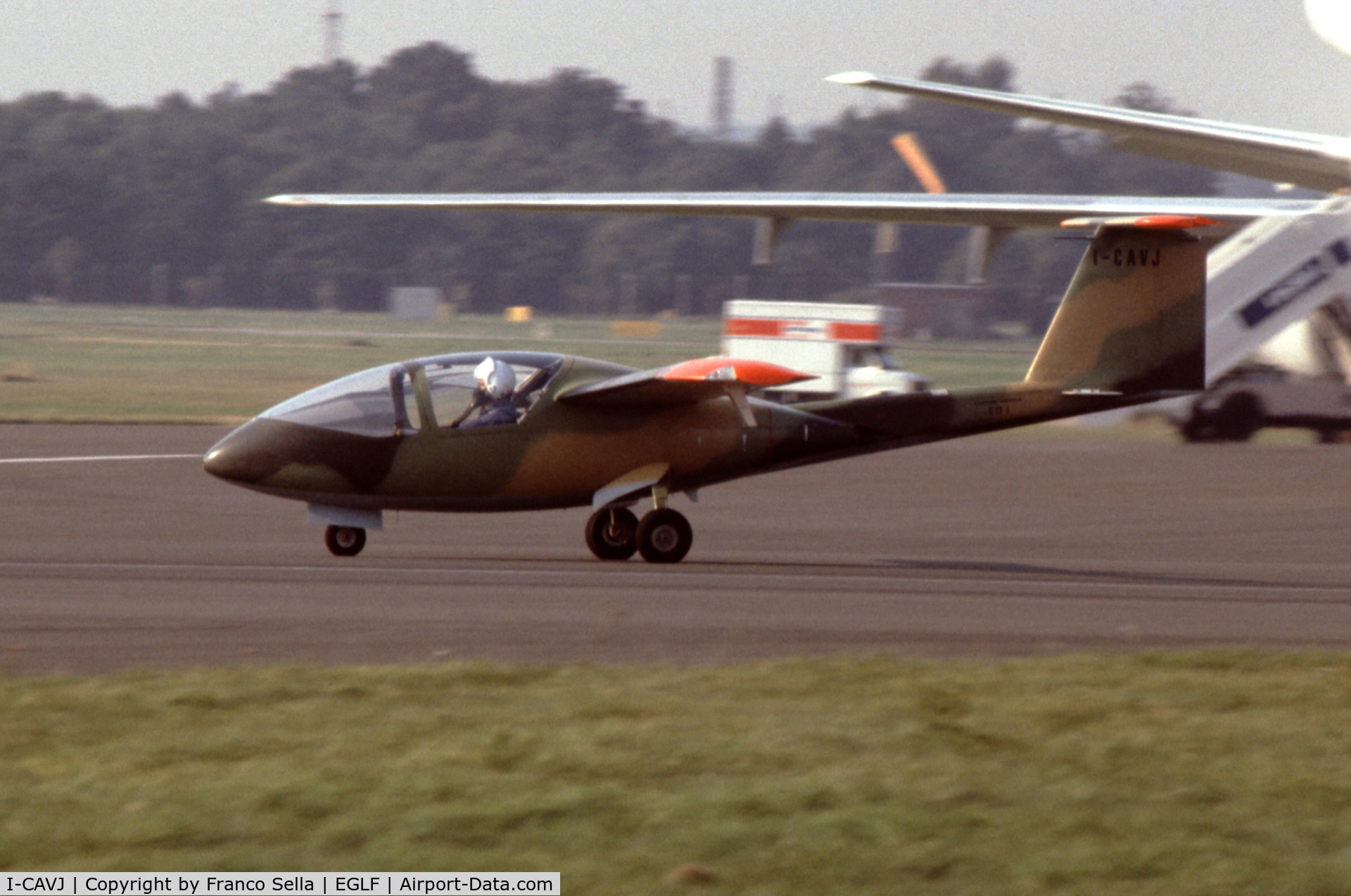 I-CAVJ, 1980 Caproni Vizzola C22J Ventura C/N 001, Caproni C22J Prototype at the 1982 Farnborough Air Show