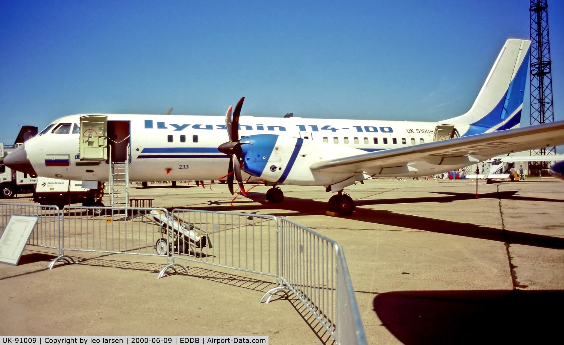 UK-91009, 1999 Ilyushin Il-114-100 C/N 1093800202, Berlin Air Show 9.6.00