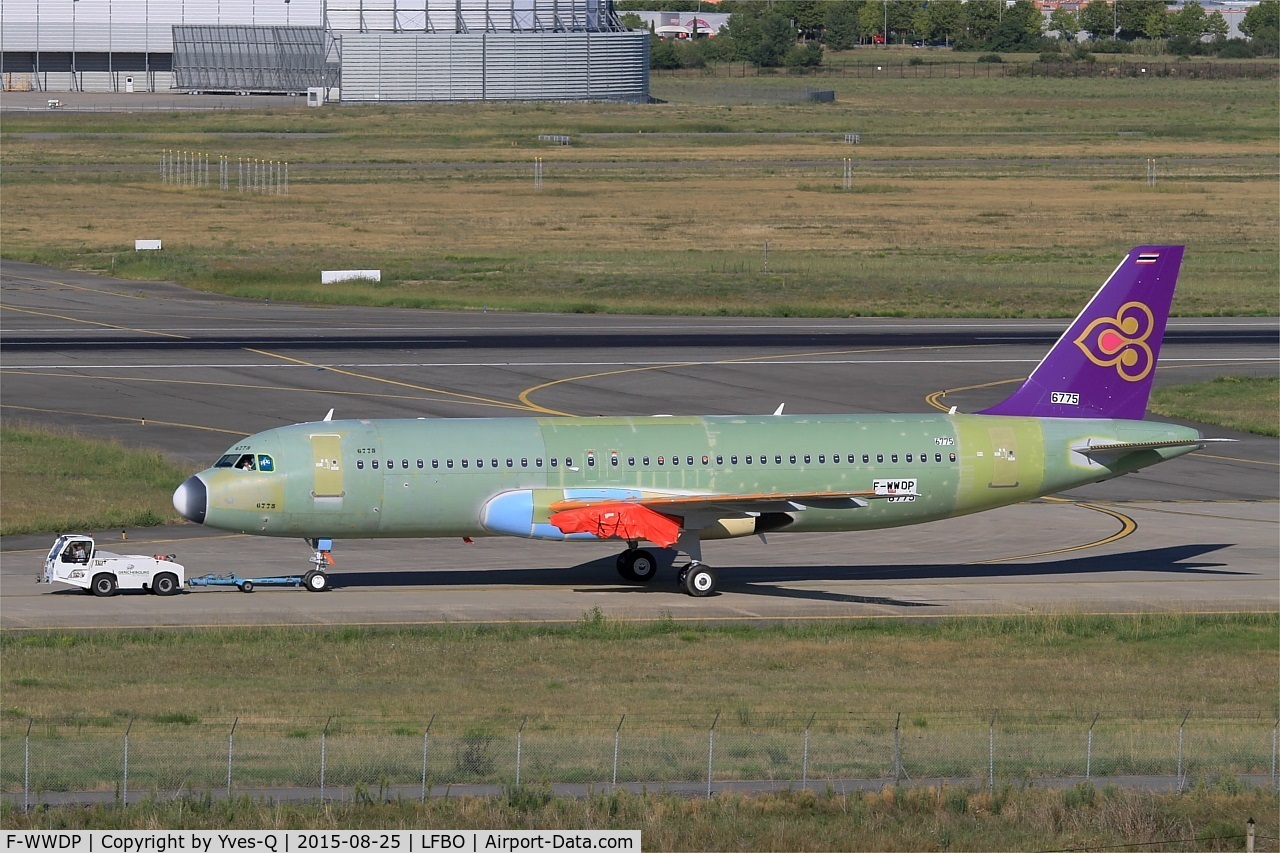 F-WWDP, 2015 Airbus A320-232 C/N 6775, Airbus A320-232, Taxiing to painting workshop, Toulouse-Blagnac airport (LFBO-TLS)