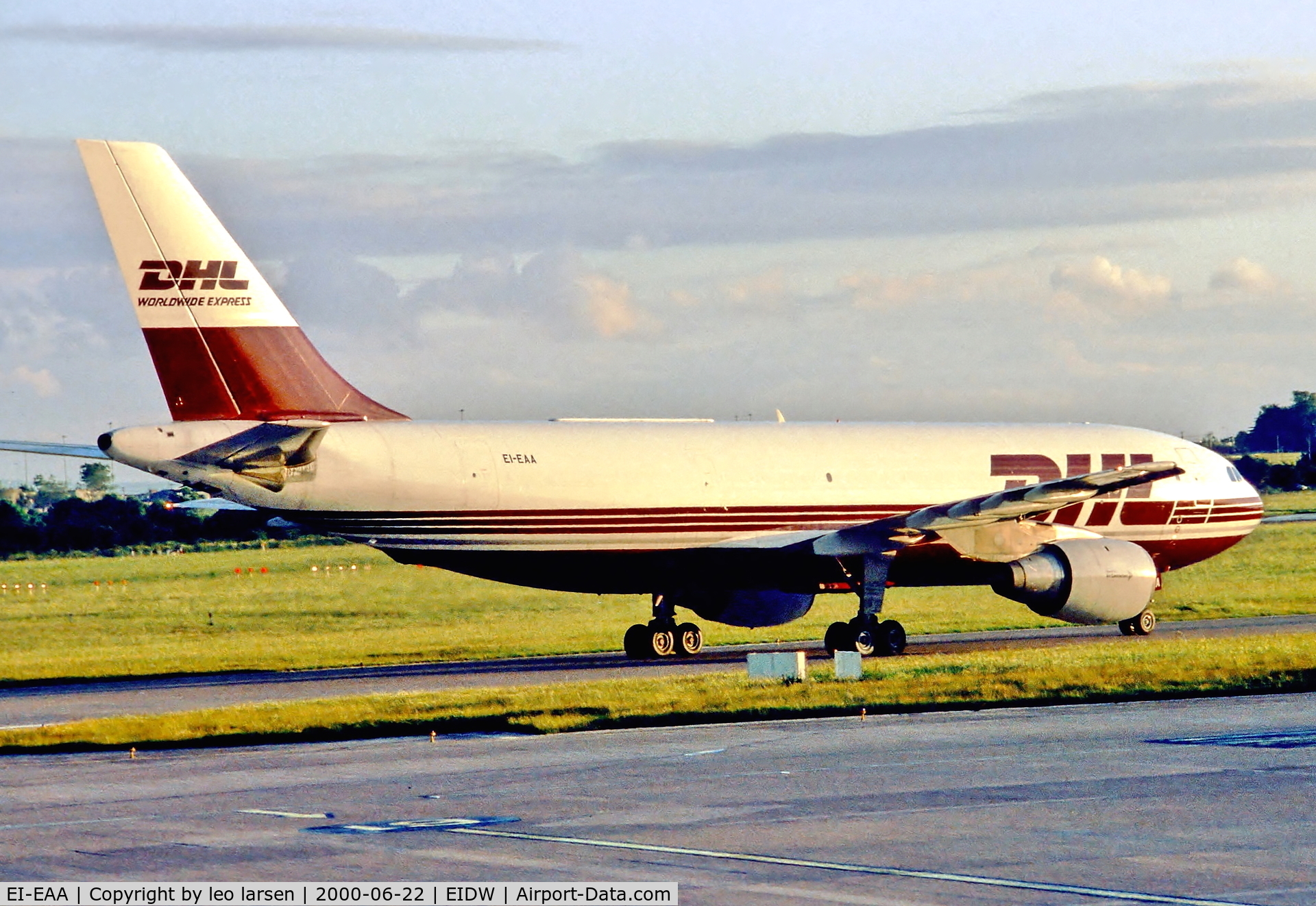 EI-EAA, 1981 Airbus A300B4-203(F) C/N 150, Dublin 22.6.00