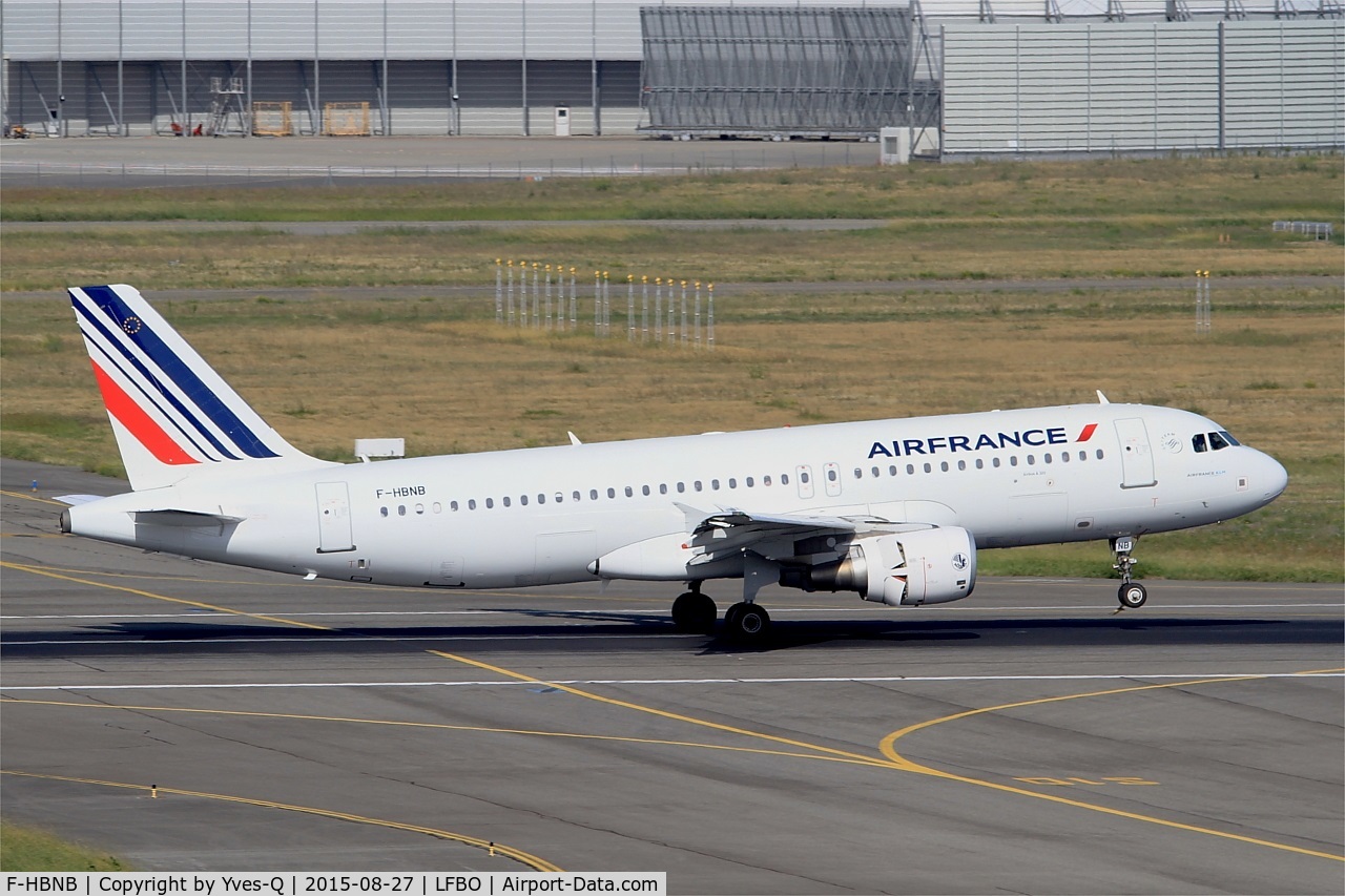 F-HBNB, 2010 Airbus A320-214 C/N 4402, Airbus A320-214, Landing rwy 14R, Toulouse-Blagnac airport (LFBO-TLS)