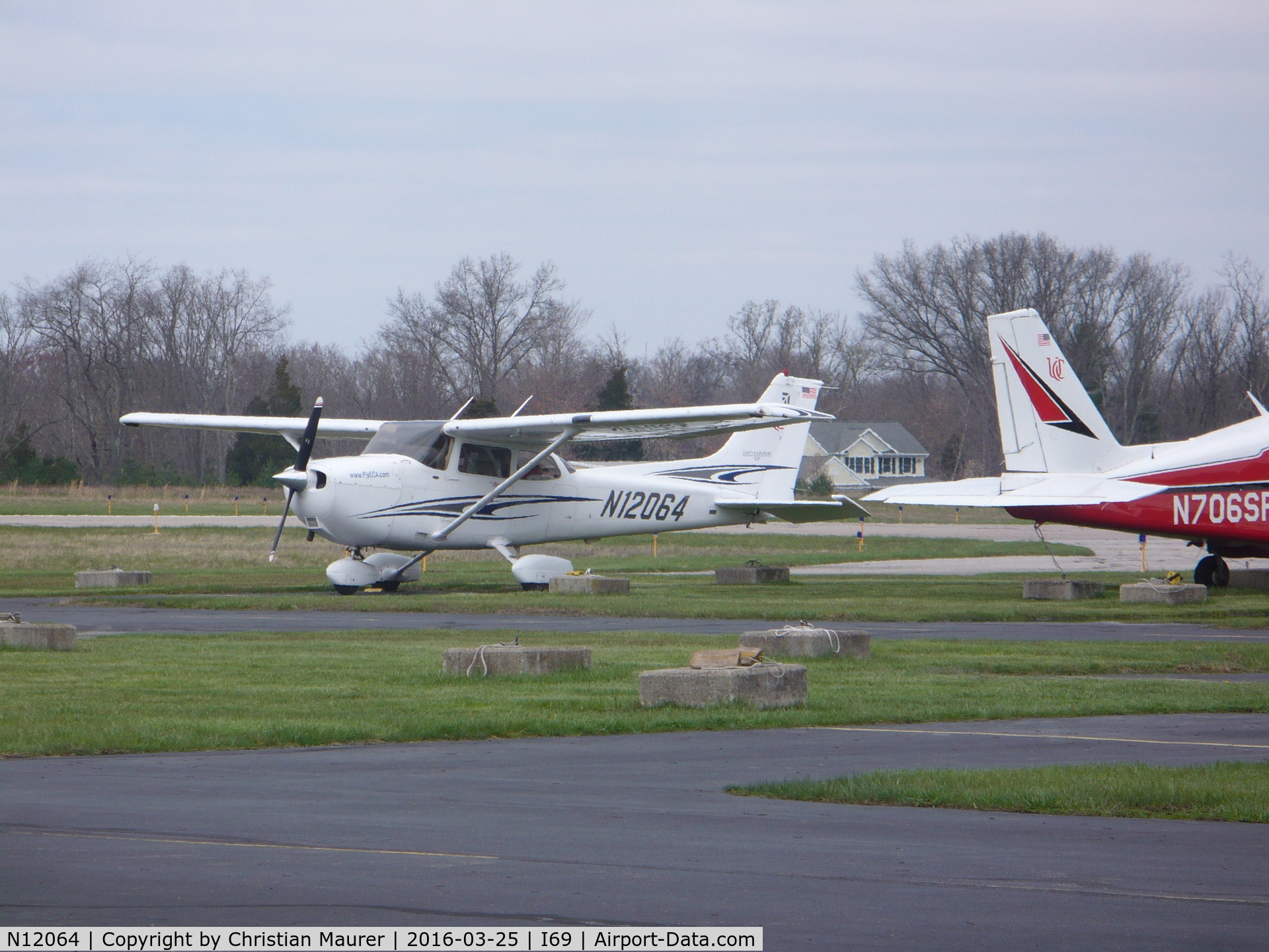 N12064, 2005 Cessna 172S C/N 172S9839, Sporty's Flight School 172S