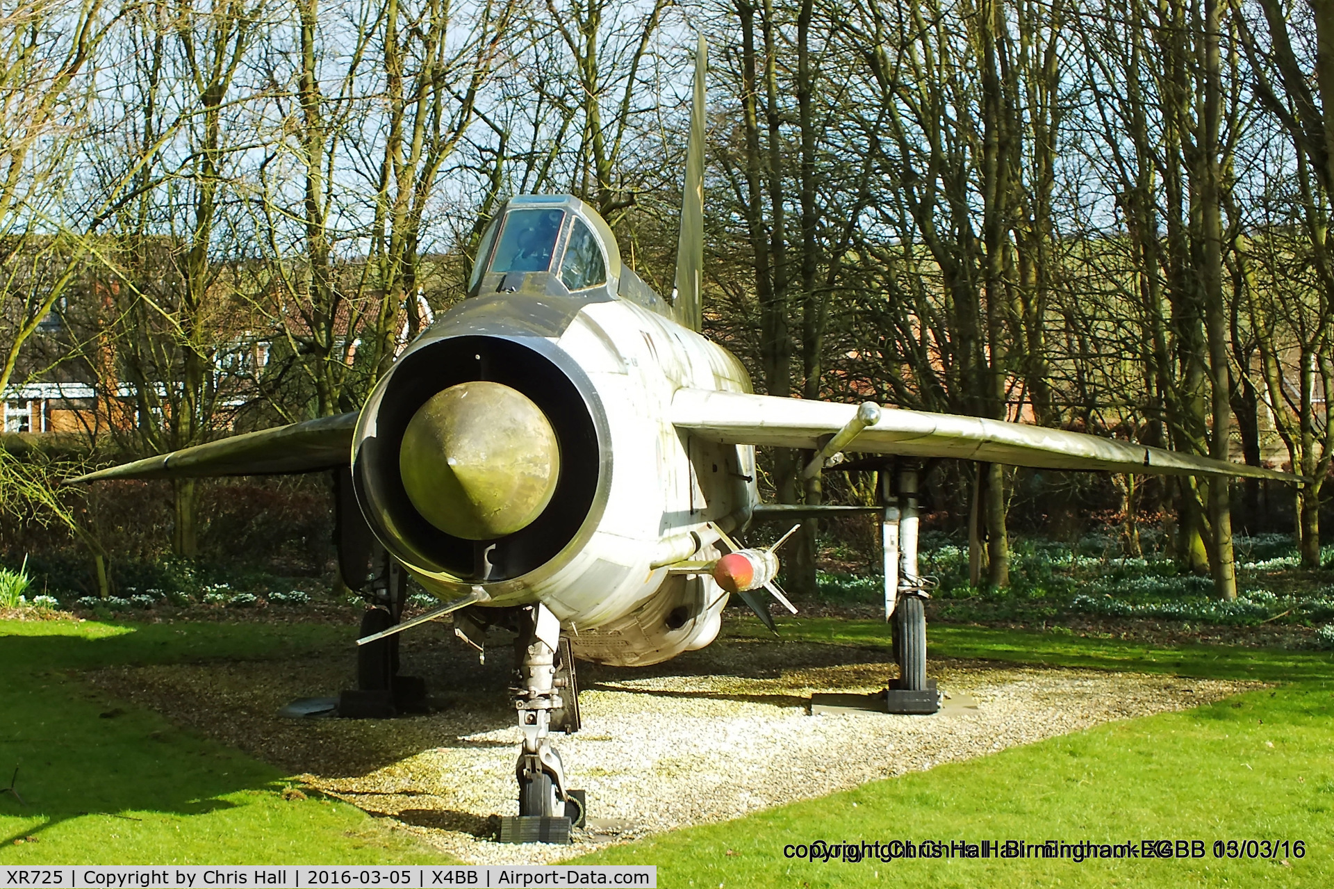 XR725, English Electric Lightning F.6 C/N 95208, preserved in Binbrook Village