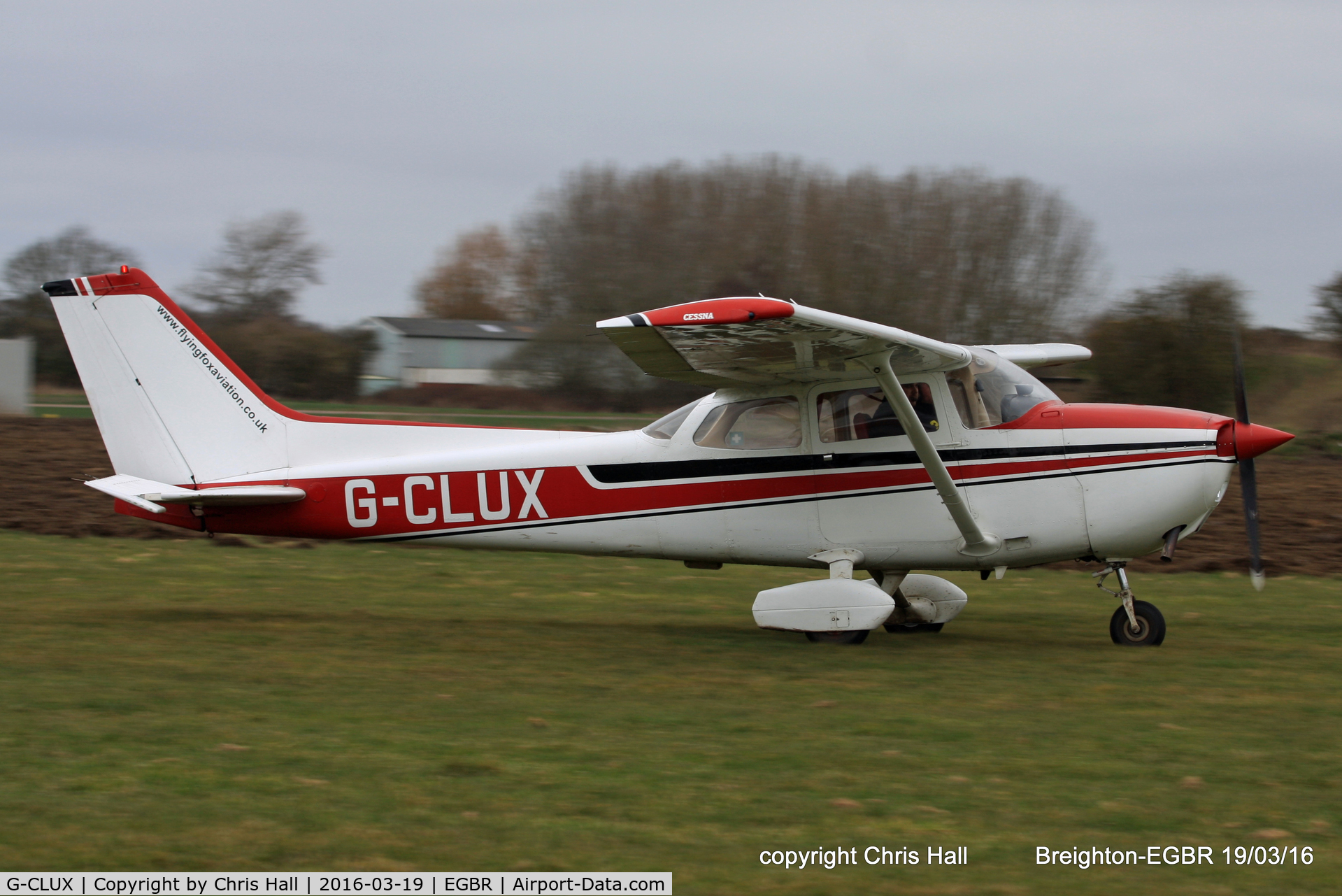 G-CLUX, 1980 Reims F172N Skyhawk C/N 1996, at Breighton airfield