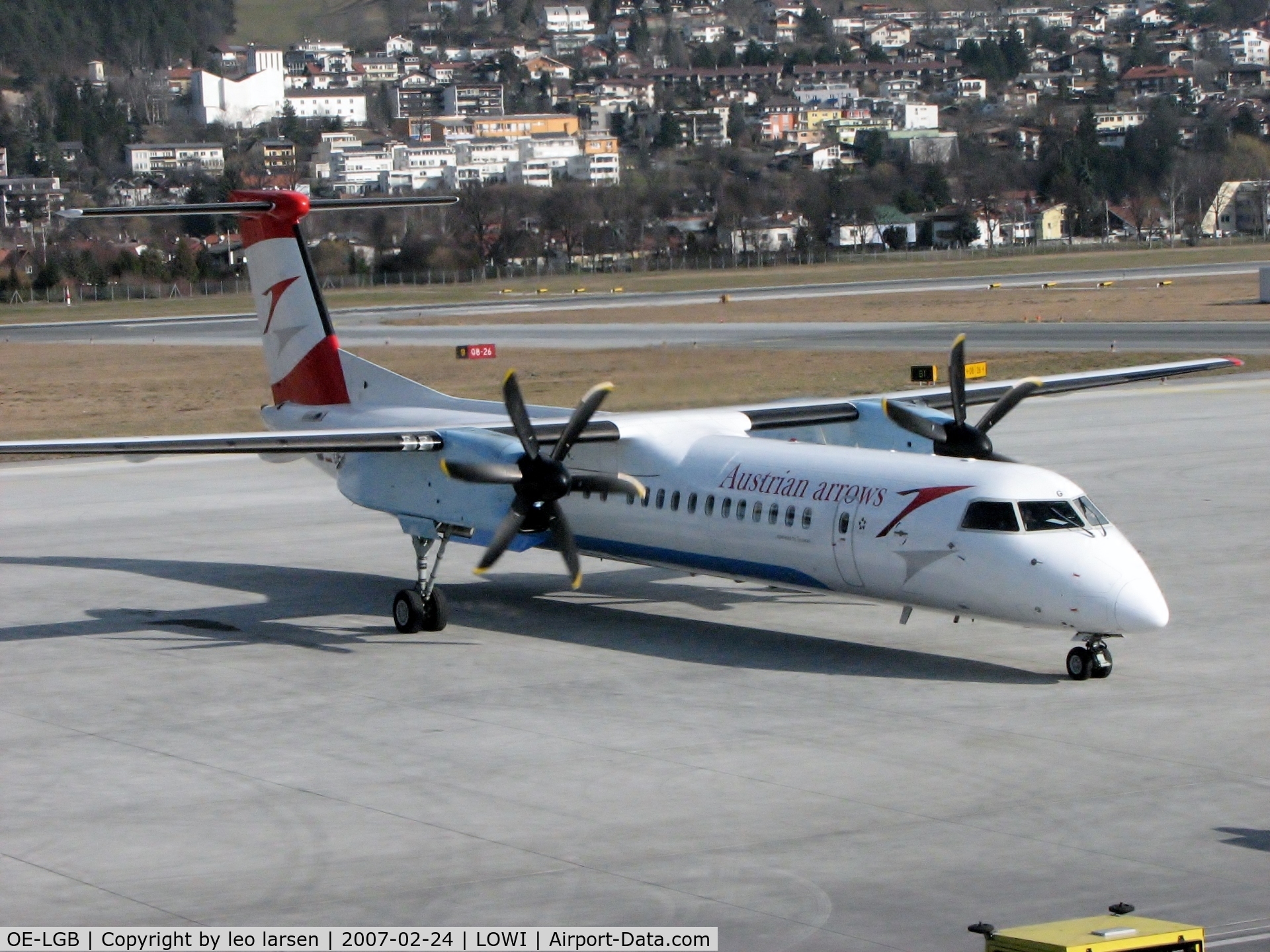 OE-LGB, 1999 De Havilland Canada DHC-8-402Q Dash 8 C/N 4015, Innsbruck 24.2.07
