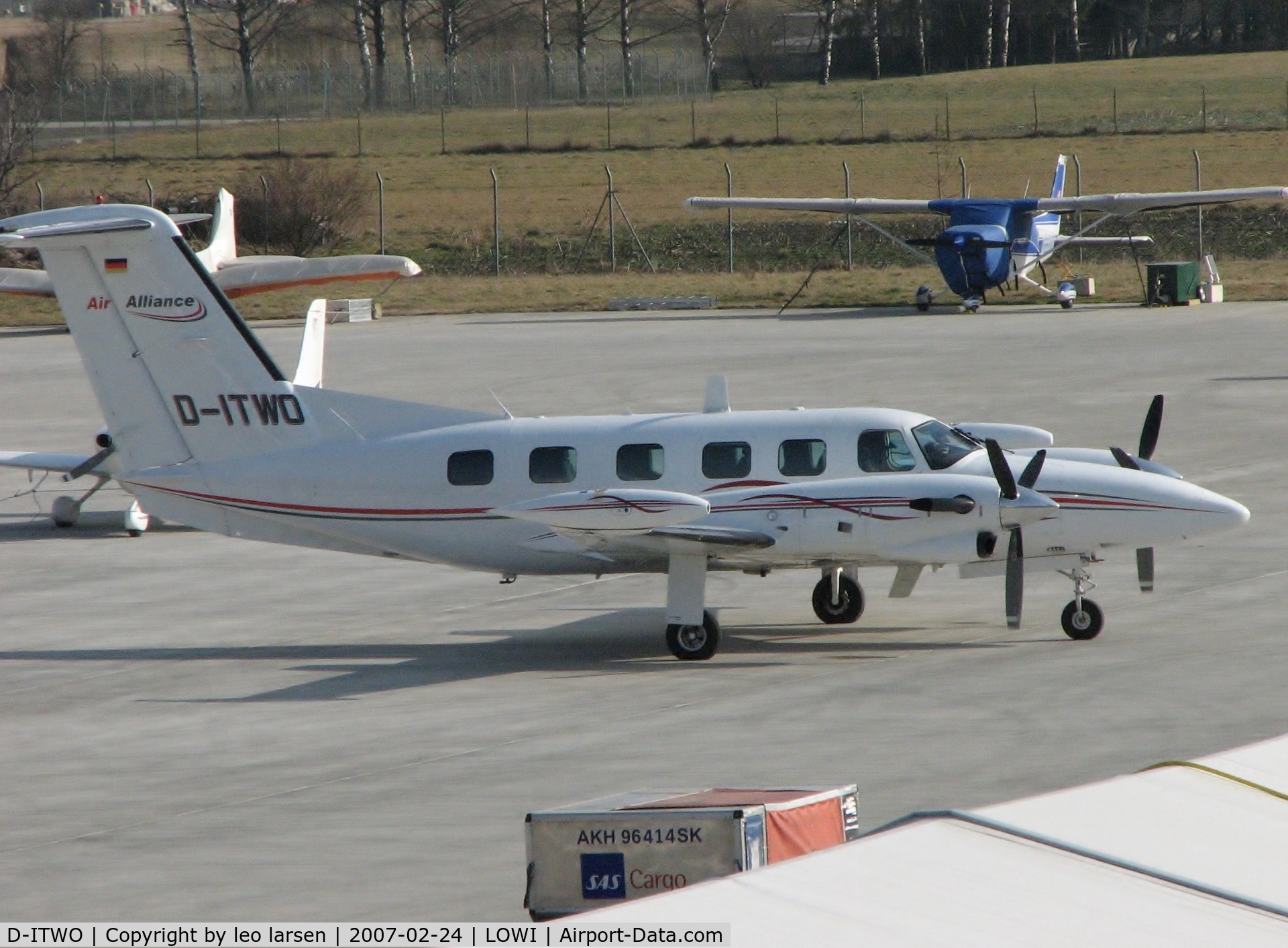 D-ITWO, 1987 Piper PA-42-720 Cheyenne IIIA C/N 42-5501046, Innsbruck 24.2.07