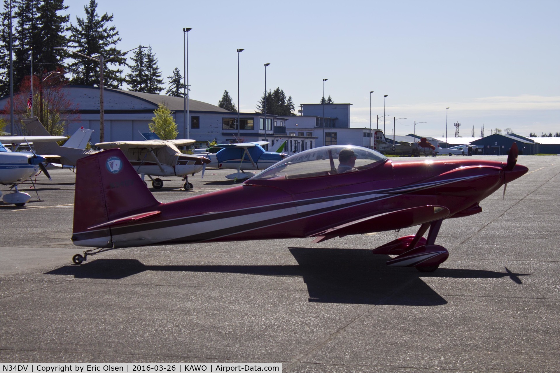 N34DV, 1988 Vans RV-4 C/N 1619, A member of the Blackjack squadron taxing out after a meet up at Ellies at the Airport.