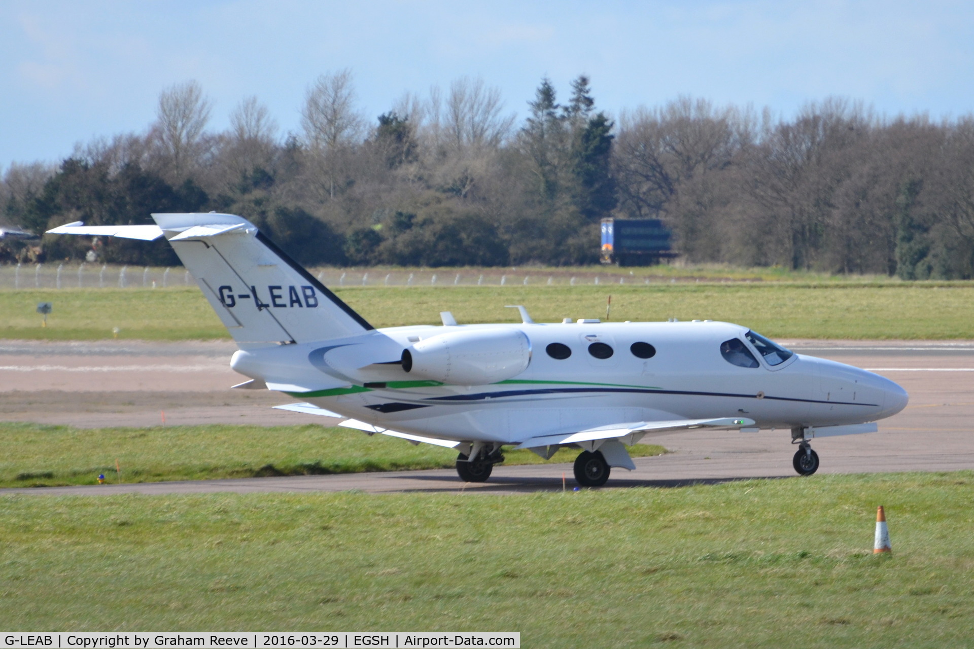 G-LEAB, 2008 Cessna 510 Citation Mustang Citation Mustang C/N 510-0073, About to depart from Norwich.