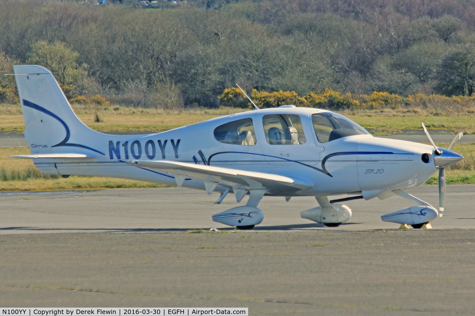 N100YY, 2002 Cirrus SR20 C/N 1183, SR20, Deenethorpe based, previously N292CD, seen parked up.