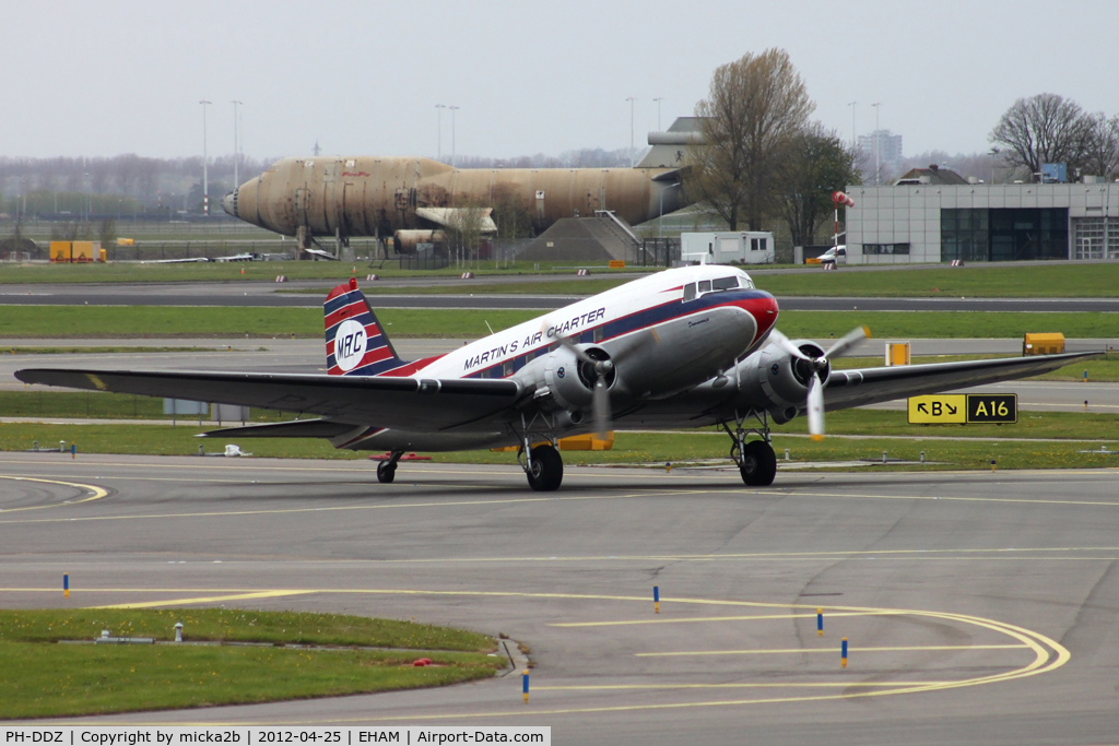 PH-DDZ, 1943 Douglas DC-3C-S1C3G (C-47A) C/N 19754, Taxiing