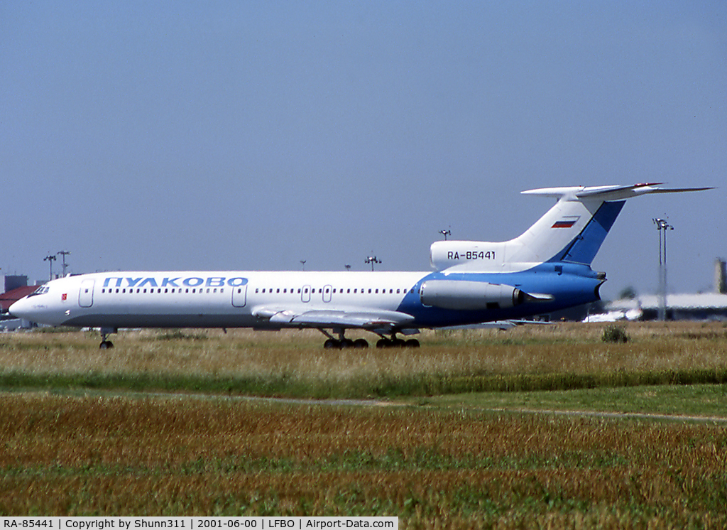 RA-85441, 1980 Tupolev Tu-154B-2 C/N 80A441, Lining up rwy 33R for departure...