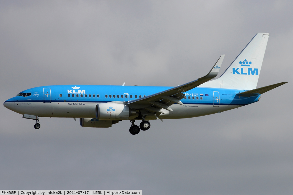 PH-BGP, 2011 Boeing 737-7K2 C/N 38127, Landing