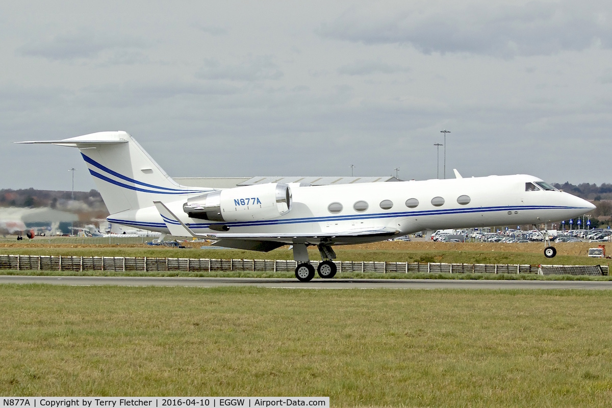 N877A, 2001 Gulfstream Aerospace G-IV C/N 1461, At Luton