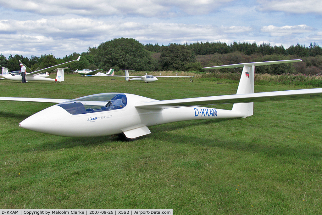 D-KKAM, Schleicher ASW-22BLE C/N 22065, Schleicher ASW-22BLE, The Yorkshire Gliding Club, Sutton Bank, N Yorks, August 2997.