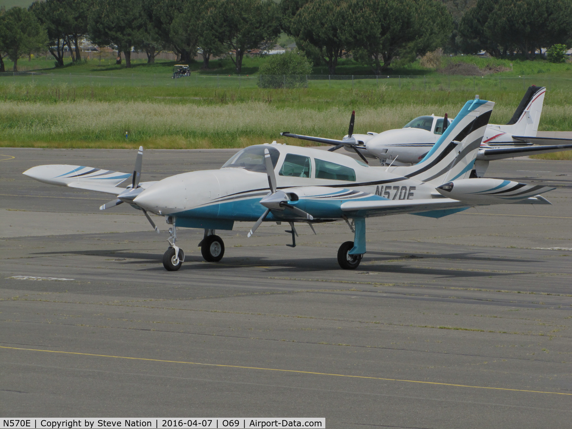 N570E, 1975 Cessna 310R C/N 310R0175, Very Sharp looking 1975 Cessna 310R @ Petaluma Municipal Airport, CA home base