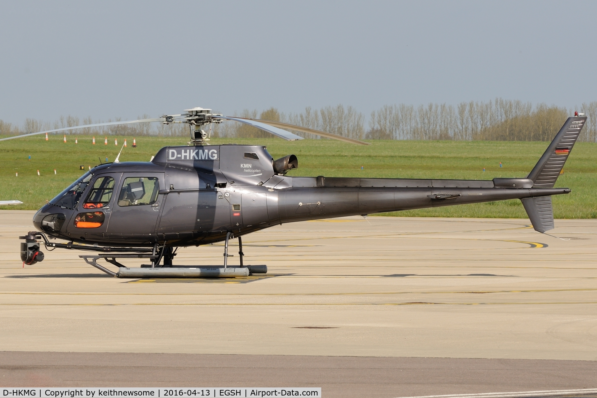 D-HKMG, Aerospatiale AS-350BA Ecureuil C/N 2650, Nice Visitor.