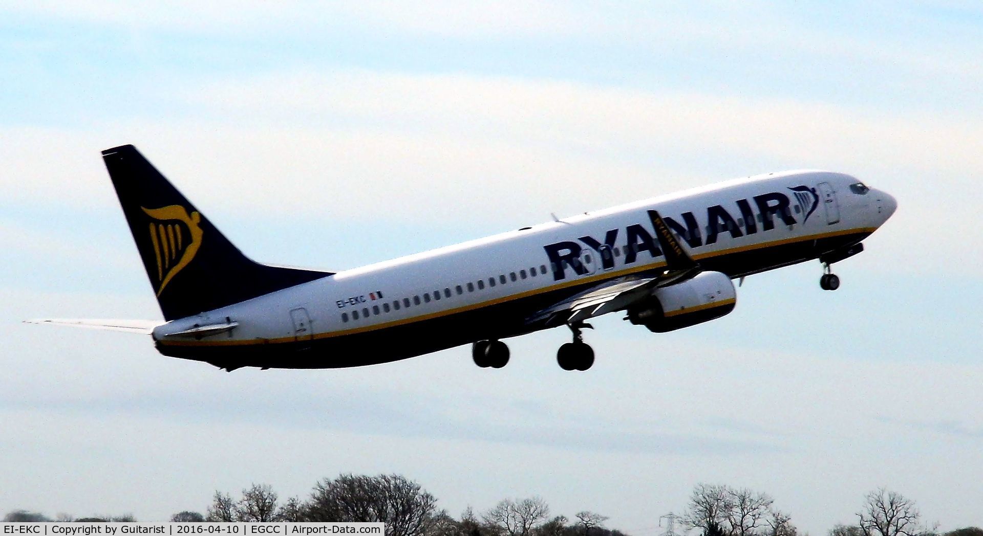 EI-EKC, 2009 Boeing 737-8AS C/N 38495, At Manchester