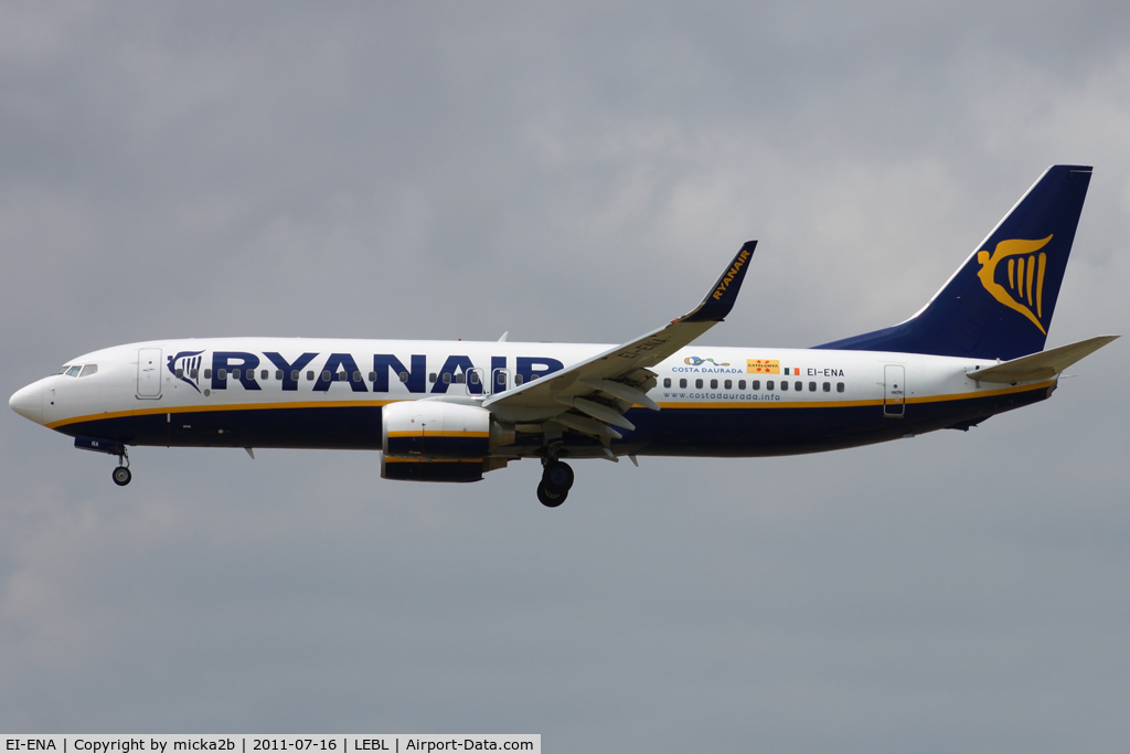 EI-ENA, 2010 Boeing 737-8AS C/N 34983, Landing