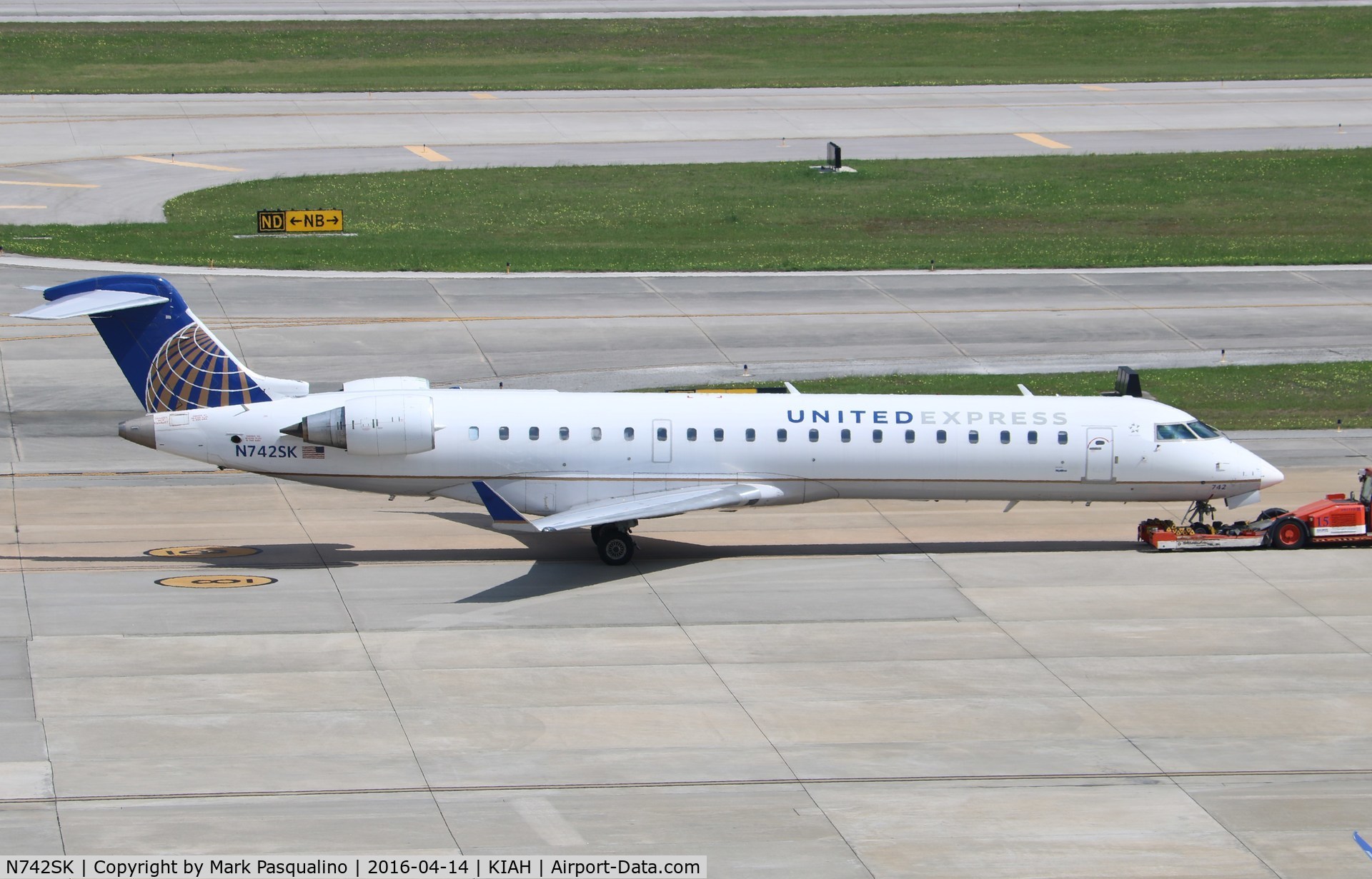 N742SK, 2005 Bombardier CRJ-701 (CL-600-2C10) Regional Jet C/N 10197, CL-600-2C10