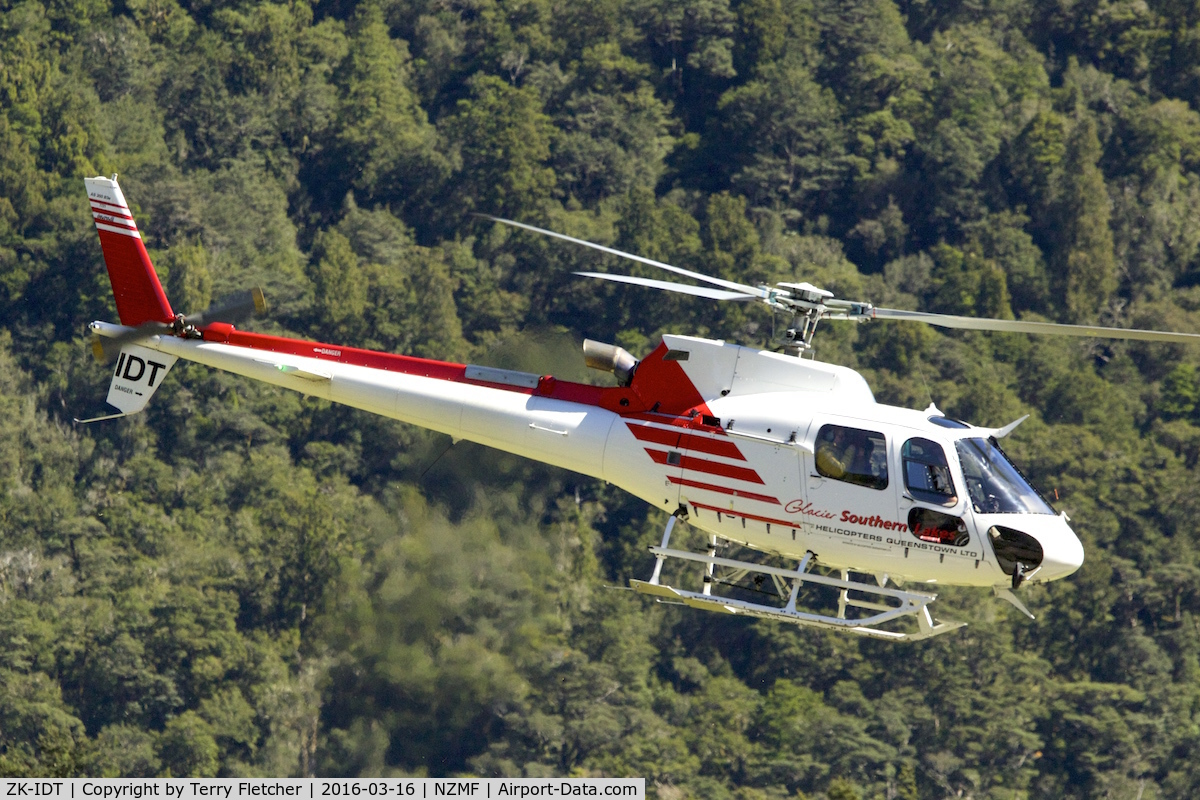 ZK-IDT, Eurocopter AS-350B-3 Ecureuil Ecureuil C/N 7721, At Milford Sound , South Island , New Zealand