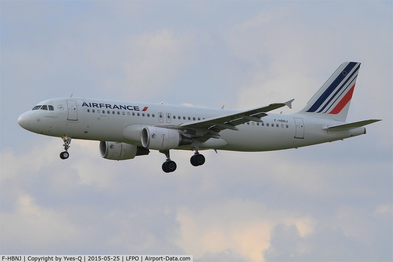 F-HBNJ, 2011 Airbus A320-214 C/N 4908, Airbus A320-214, Short approach rwy 26, Paris-Orly Airport (LFPO-ORY)