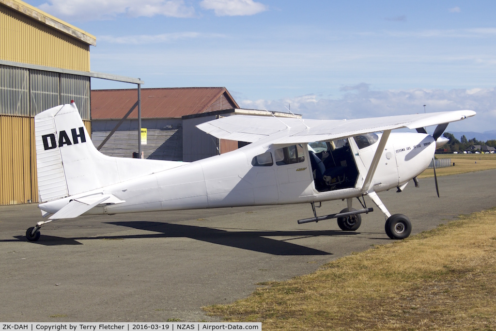 ZK-DAH, 1969 Cessna A185E Skywagon 185 C/N 185-1492, At Ashburton , South Island , New Zealand