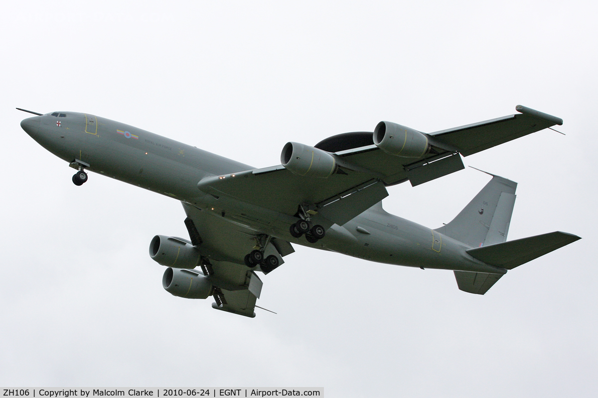 ZH106, 1991 Boeing E-3D Sentry AEW.1 C/N 24114, Boeing E-3D Sentry AEW.1 over flying Newcastle Airport, June 2010.