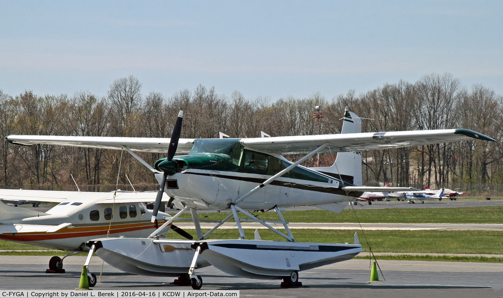 C-FYGA, 1969 Cessna 180H Skywagon C/N 18052001, Seeing this Canadian-registered floatplane was a very nice surprise!