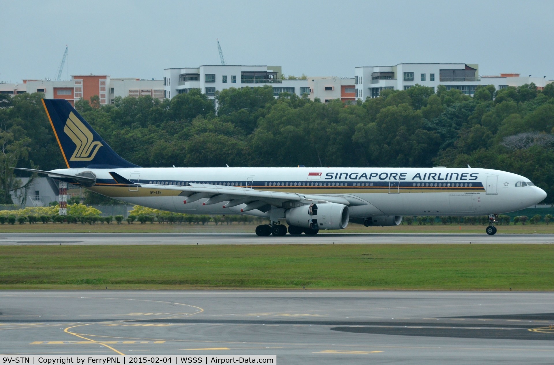9V-STN, 2010 Airbus A330-343X C/N 1124, Singapore A333 landing.