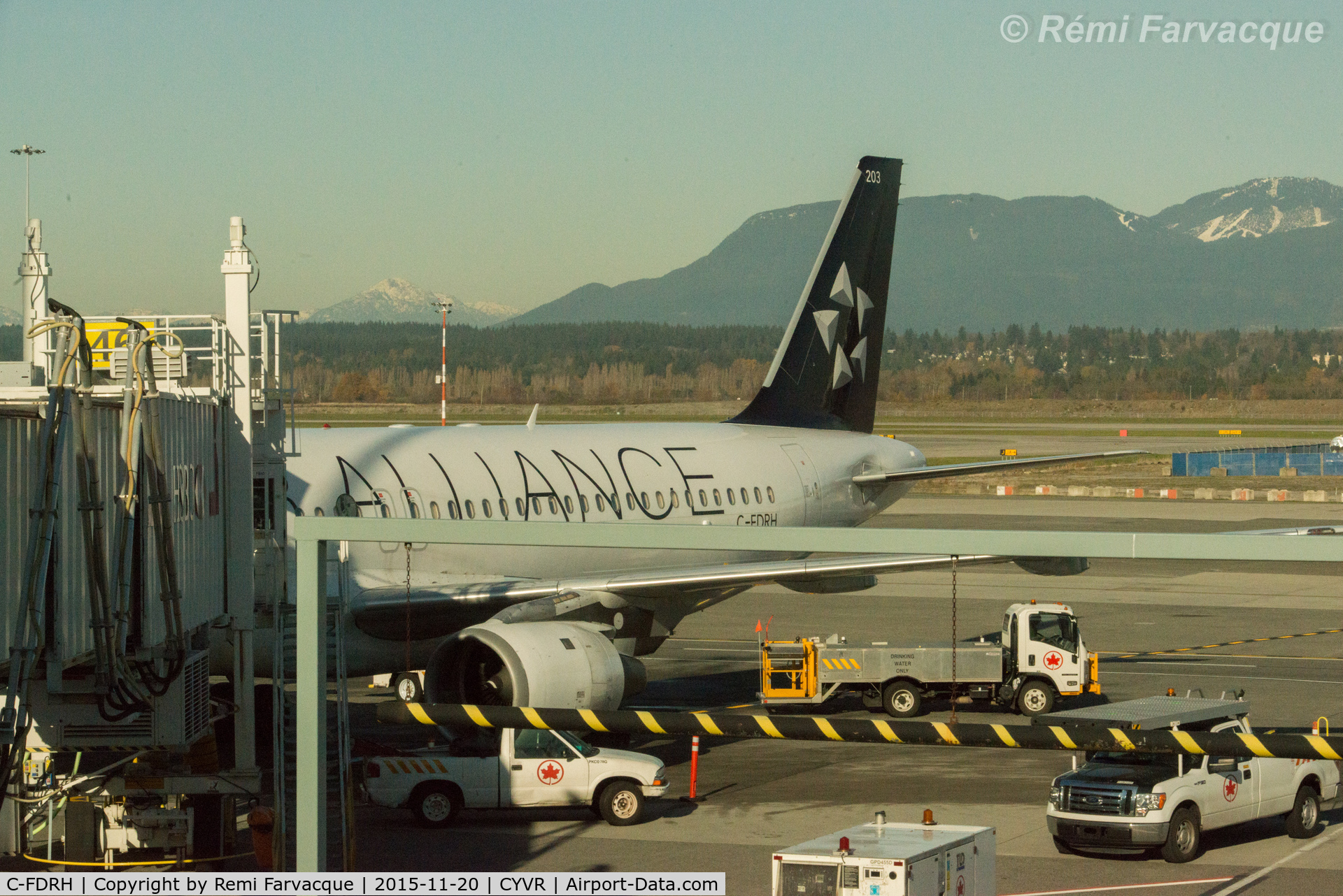 C-FDRH, 1989 Airbus A320-211 C/N 073, Parked at domestic