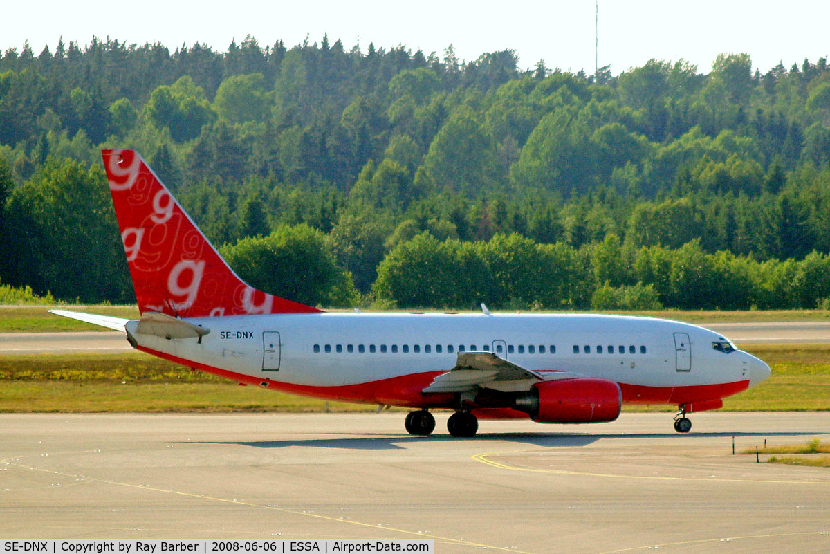 SE-DNX, 1999 Boeing 737-683 C/N 28304, Boeing 737-683 [28304] (SAS Scandinavian Airlines) Arlanda~SE 06/06/2008