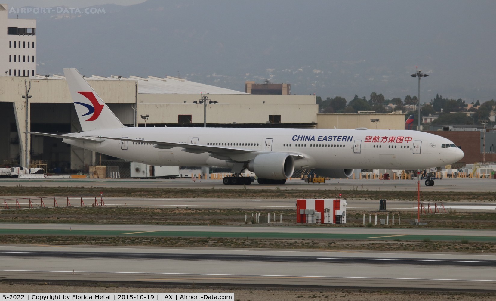 B-2022, 2015 Boeing 777-39P/ER C/N 43274, China Eastern